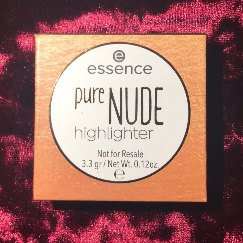 Vegan! Essence Highlighter in Popping Champagne